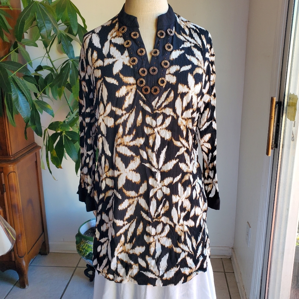 Sagharbor women  top 3/4 sleeve floral sz L